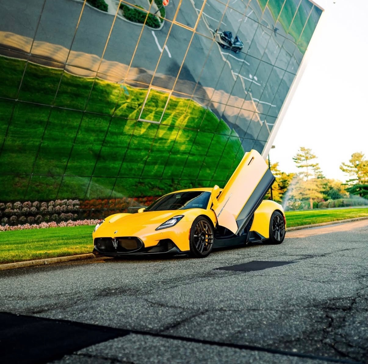 2022 Maserati MC20 in Yellow