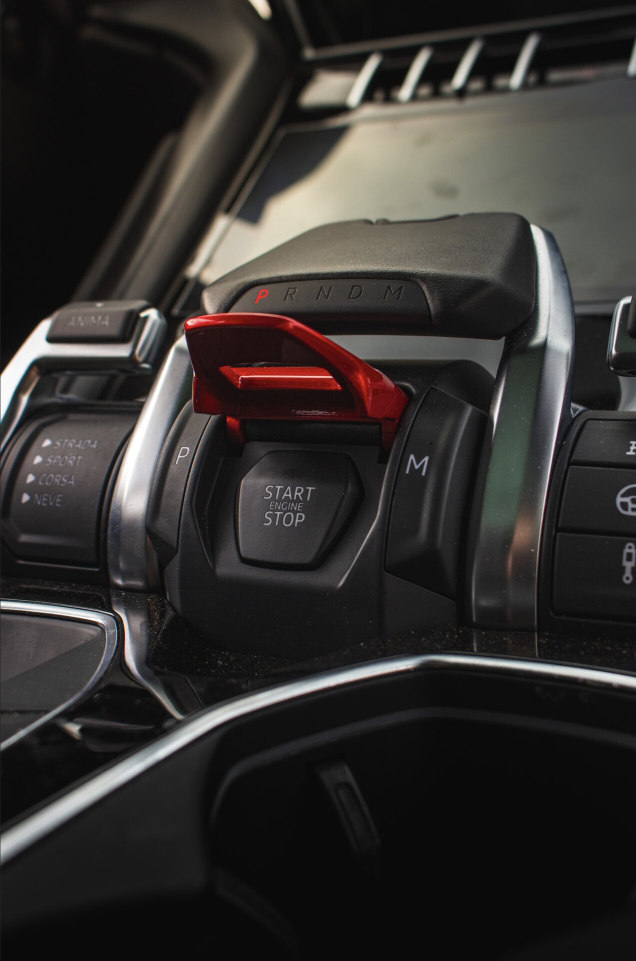 2021 Lamborghini Urus in Red – photo 9
