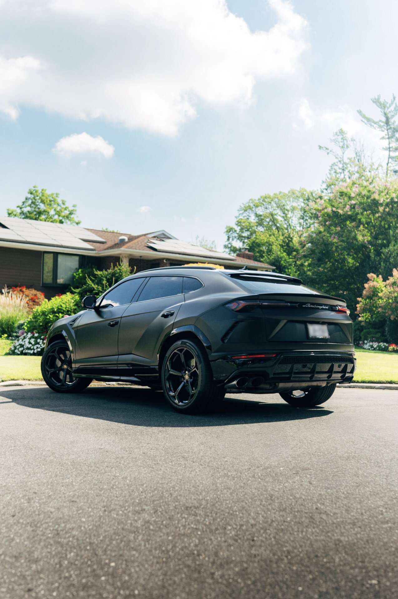 2021 Lamborghini Urus in Matte Black – photo 3