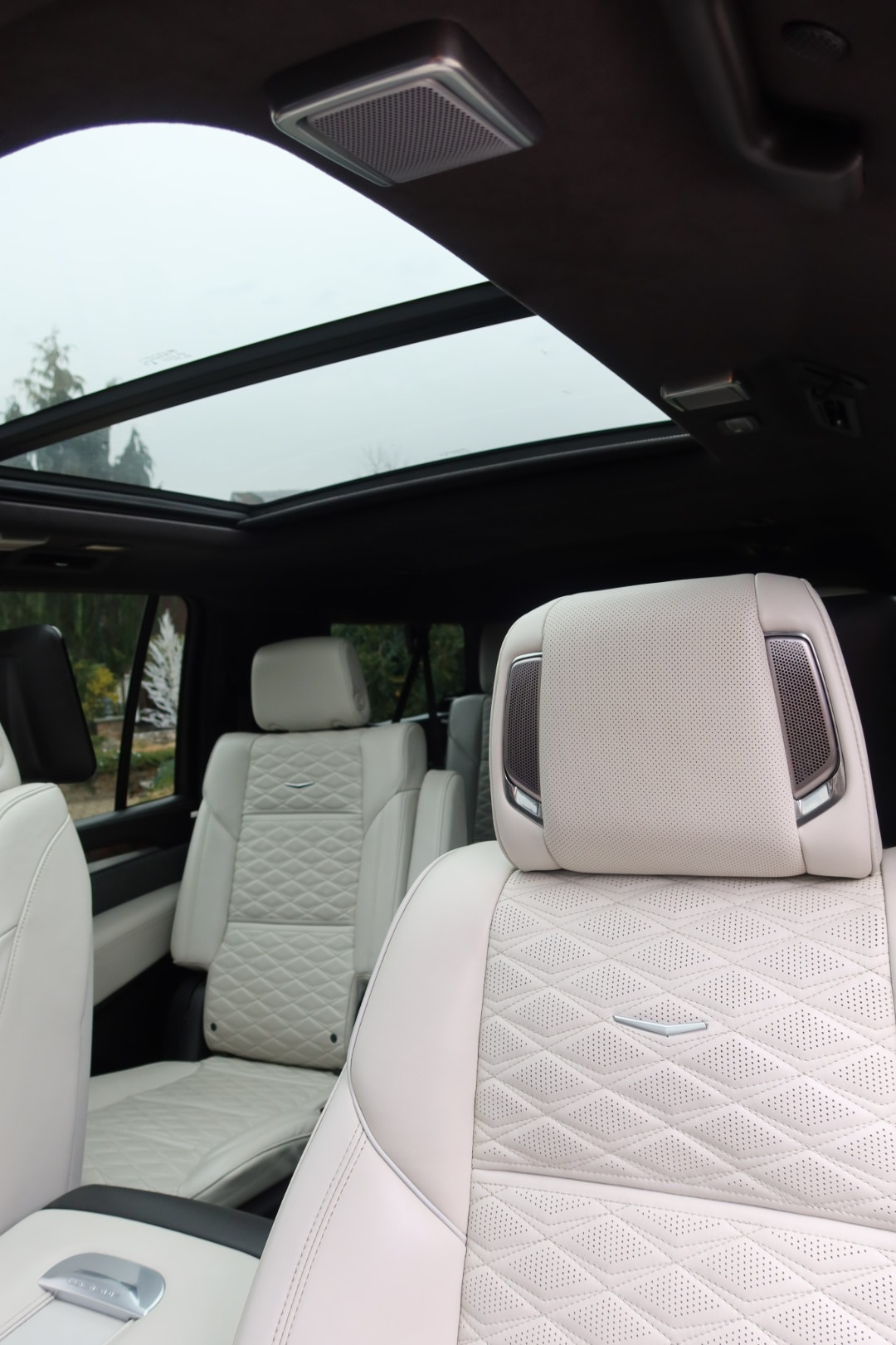 2026 Cadillac Escalade in Black – photo 8